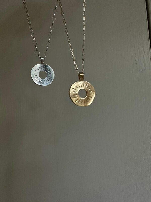 SUN NECKLACE GOLD