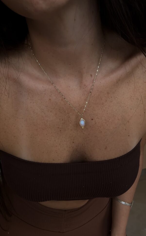 ⁦MOONSTONE & GOLD⁩ – תמונה ⁦3⁩